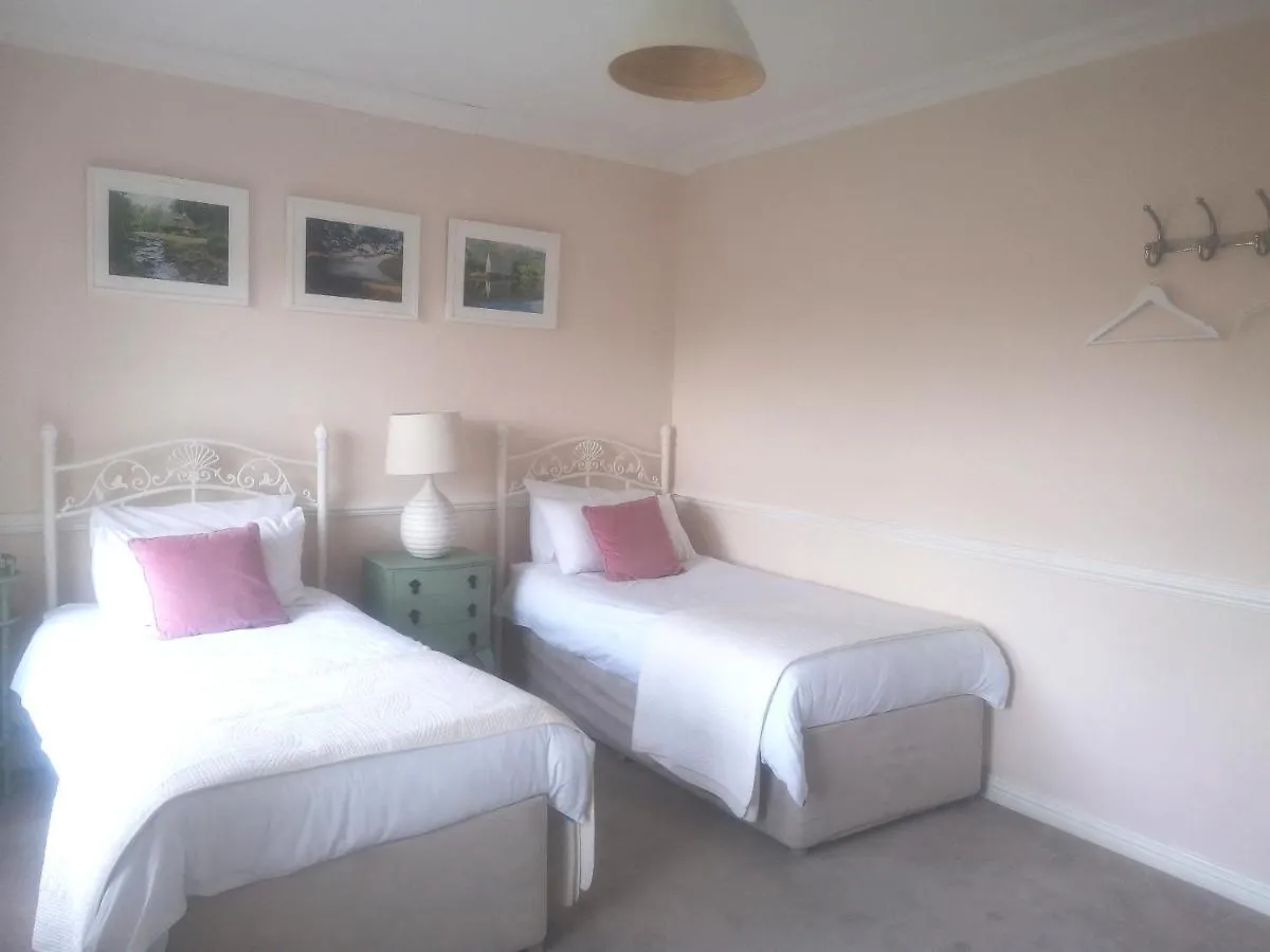Bed & Breakfast Balally House Shannon